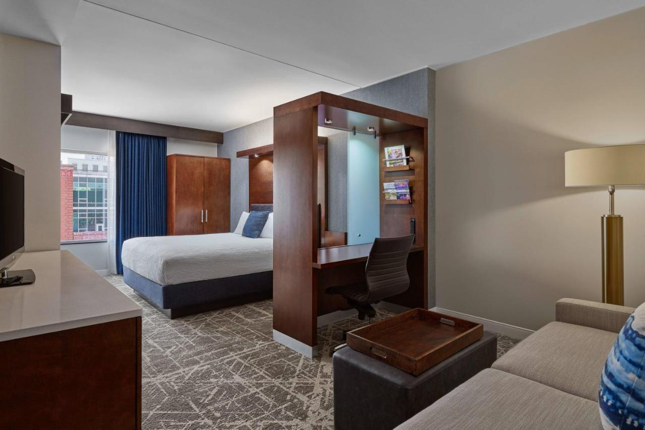 Springhill By Marriott Downtown Hotel