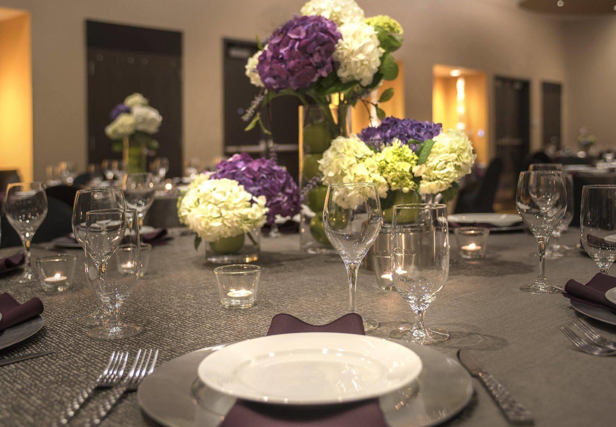 Springhill By Marriott Downtown Hotel