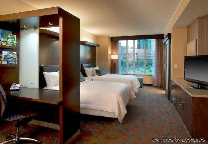 Springhill By Marriott Downtown DEN