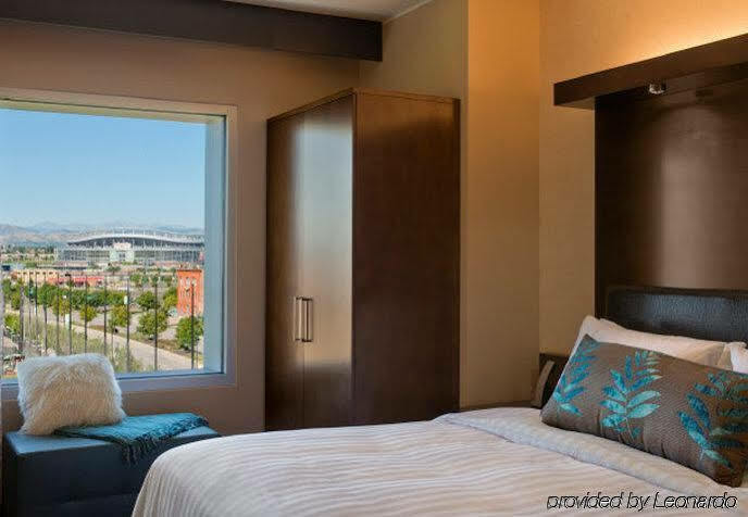 Springhill By Marriott Downtown DEN